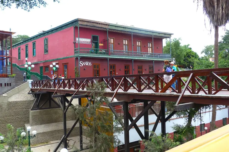 Puente de los Suspiros, the wooden bridge in Lima’s Barranco district